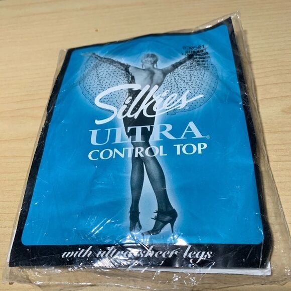 VTG Silkies Ultra Control Top Pantyhose - Picture 1 of 3